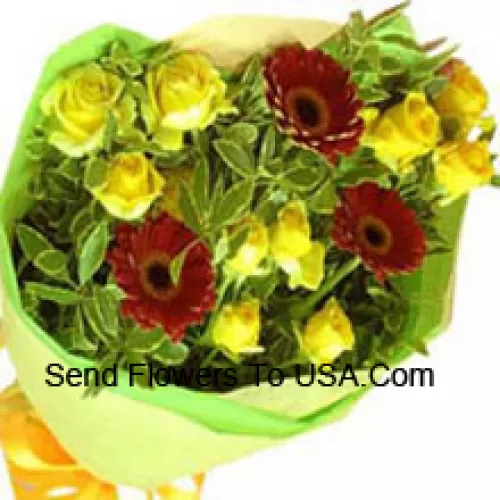 Bündel von 10 gelben Rosen und 3 rot gefärbten Gerbera
